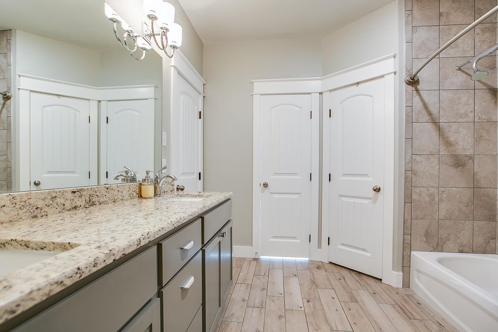 Image 18 of property listing at 1006 Gregory Drive, San Angelo, TX 76905