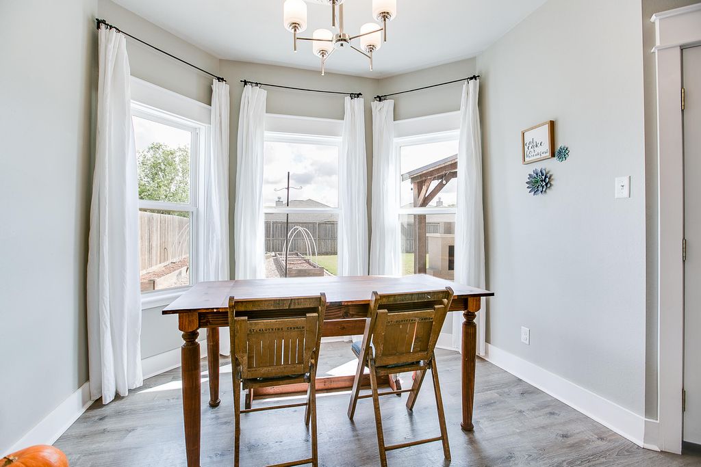 Image 8 of property listing at 1006 Gregory Drive, San Angelo, TX 76905