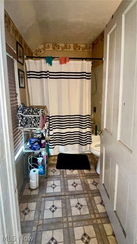 1679 Lockwood Avenue, East Cleveland, OH 44112