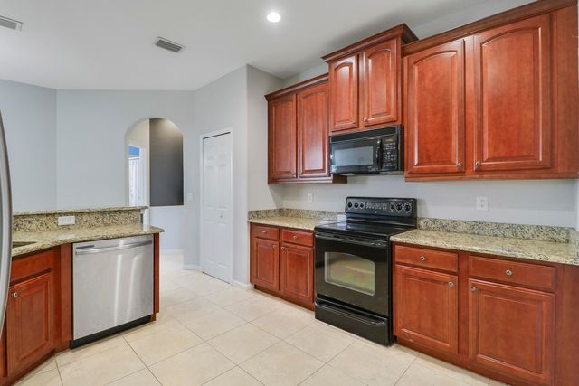 825 SW Mccracken Avenue, Port St. Lucie, Port St Lucie, FL 34953