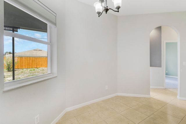 825 SW Mccracken Avenue, Port St. Lucie, Port St Lucie, FL 34953