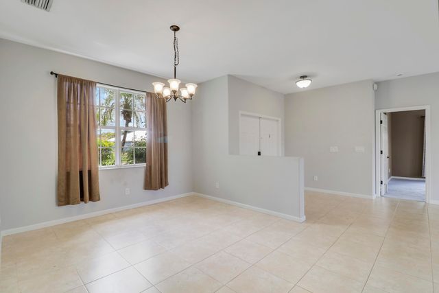 825 SW Mccracken Avenue, Port St. Lucie, Port St Lucie, FL 34953