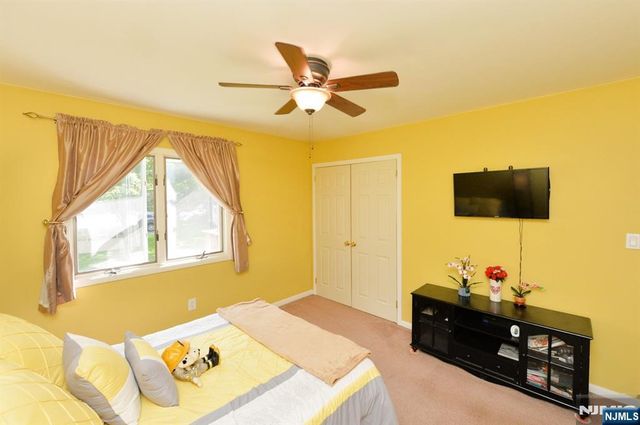5 Woodlawn Drive, Andover Twsp, NJ 07821