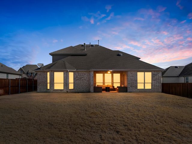 2161 Cloverfern Way, Haslet, TX 76052