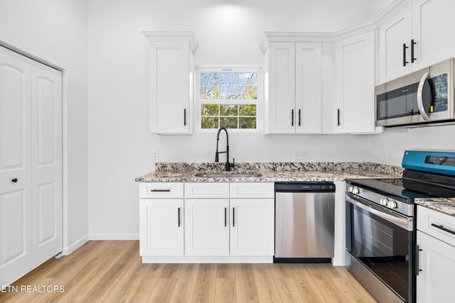 2820 Deer Stand Drive, Sevierville, TN 37876