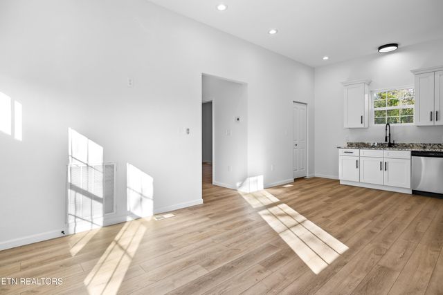 2820 Deer Stand Drive, Sevierville, TN 37876