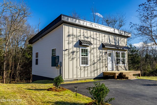 2820 Deer Stand Drive, Sevierville, TN 37876