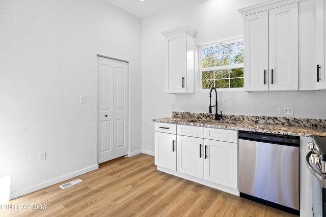 2820 Deer Stand Drive, Sevierville, TN 37876