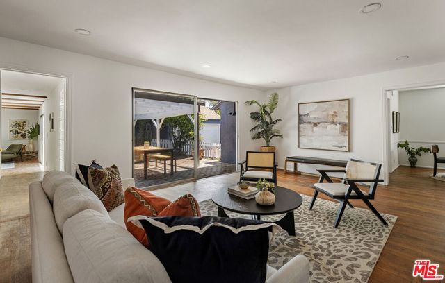 5106 Ranchito Avenue, Sherman Oaks, CA 91423