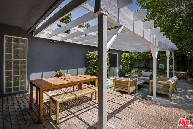 5106 Ranchito Avenue, Sherman Oaks, CA 91423