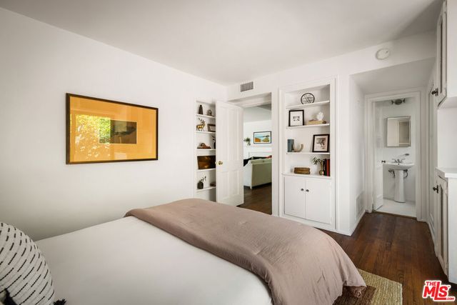 5106 Ranchito Avenue, Sherman Oaks, CA 91423