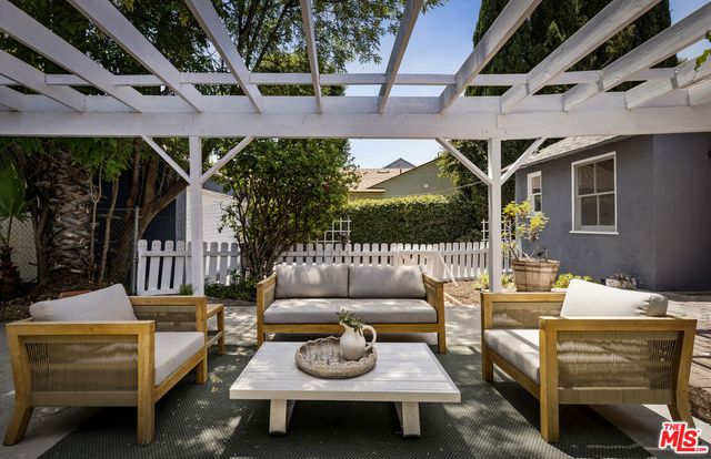5106 Ranchito Avenue, Sherman Oaks, CA 91423