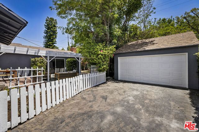 5106 Ranchito Avenue, Sherman Oaks, CA 91423