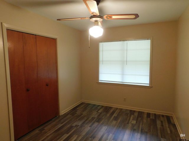 1610 N WOLFORD, Tyler, TX 75702