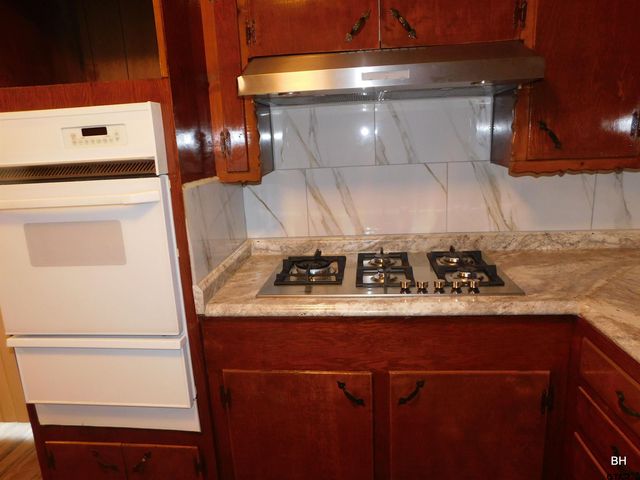 1610 N WOLFORD, Tyler, TX 75702