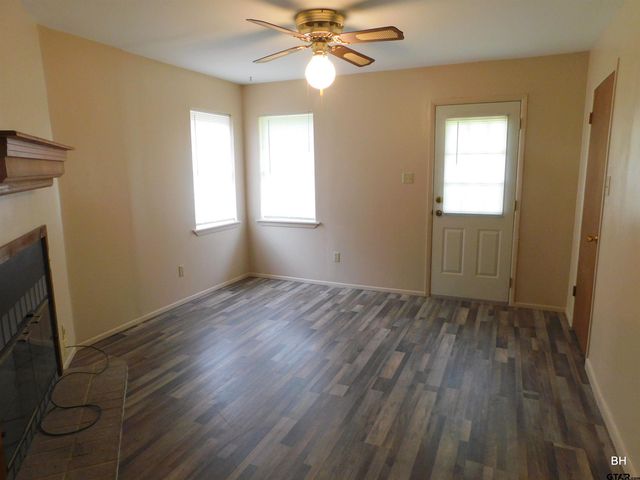 1610 N WOLFORD, Tyler, TX 75702