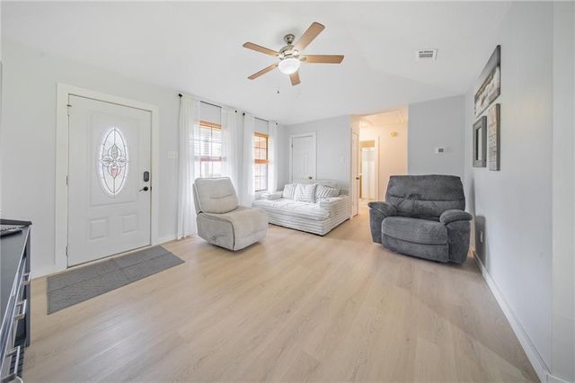 6911 Ching Lynch Road, Mobile, AL 36618