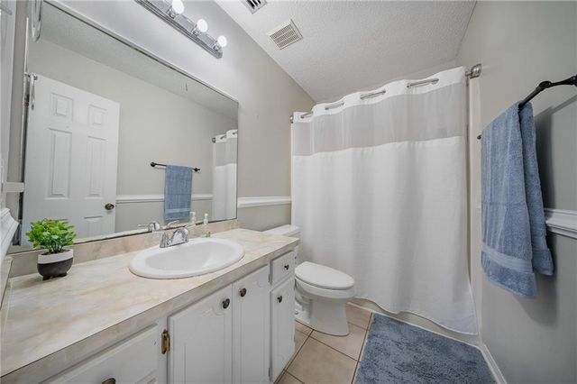 6911 Ching Lynch Road, Mobile, AL 36618