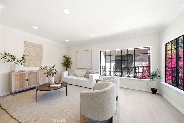 9624 Highland Gorge Drive, Beverly Hills, CA 90210