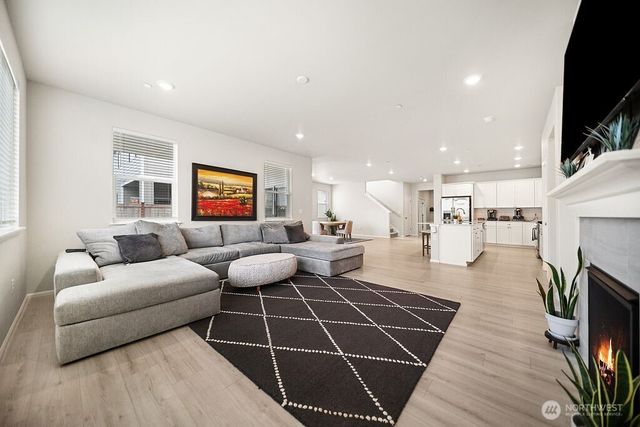 1235 Panoramic Loop, Bremerton, WA 98312