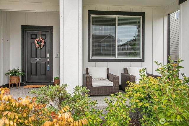 1235 Panoramic Loop, Bremerton, WA 98312