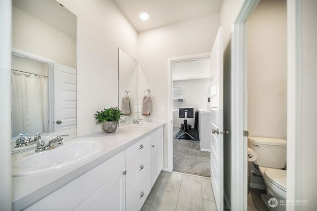 1235 Panoramic Loop, Bremerton, WA 98312
