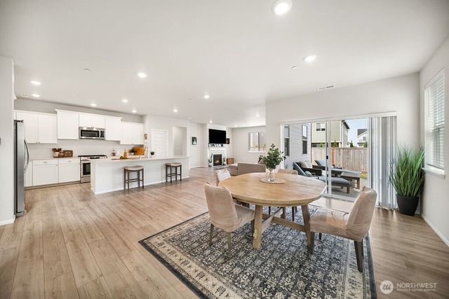 1235 Panoramic Loop, Bremerton, WA 98312