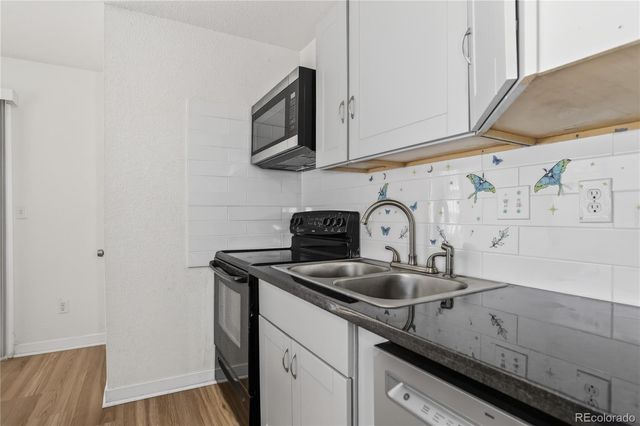 3174 W Center Avenue, Denver, CO 80219