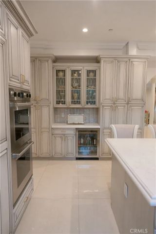 1135 E Verdugo Avenue, Burbank, CA 91501