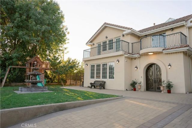 1135 E Verdugo Avenue, Burbank, CA 91501