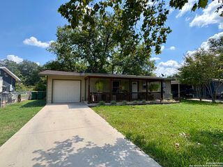 114 Karm St, Castroville, TX 78009