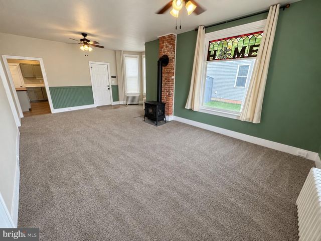 90 N REAMSTOWN RD, Stevens, PA 17578