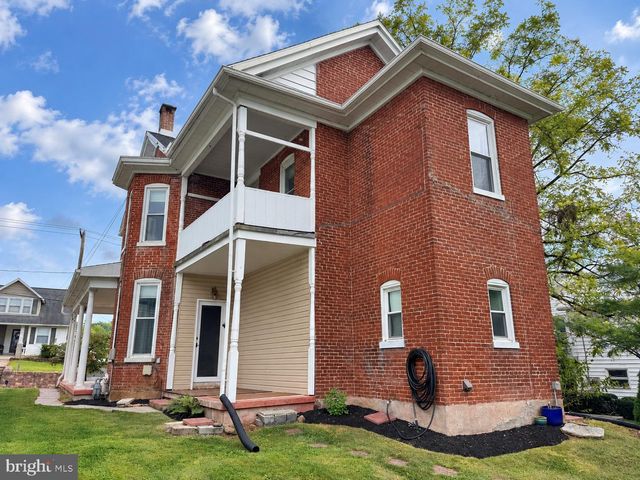90 N REAMSTOWN RD, Stevens, PA 17578