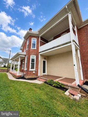 90 N REAMSTOWN RD, Stevens, PA 17578
