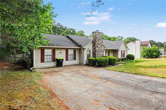 11553 Matthews Trail, Hampton, GA 30228