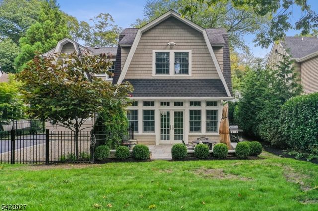 127 Green Village Rd, Madison Boro, NJ 07940