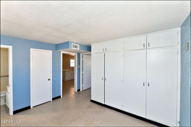 8058 Gilbert Drive, El Paso, TX 79907