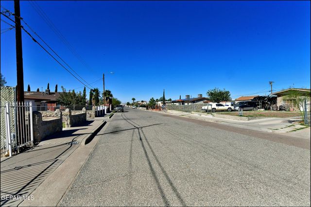 8058 Gilbert Drive, El Paso, TX 79907