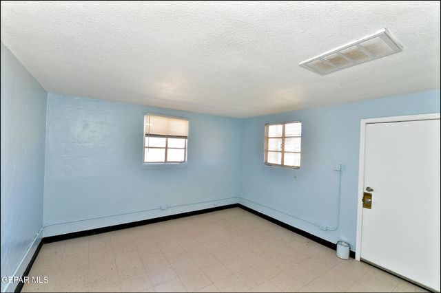 8058 Gilbert Drive, El Paso, TX 79907