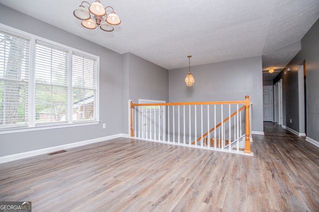 44 Greystone Lane NW, Cartersville, GA 30121