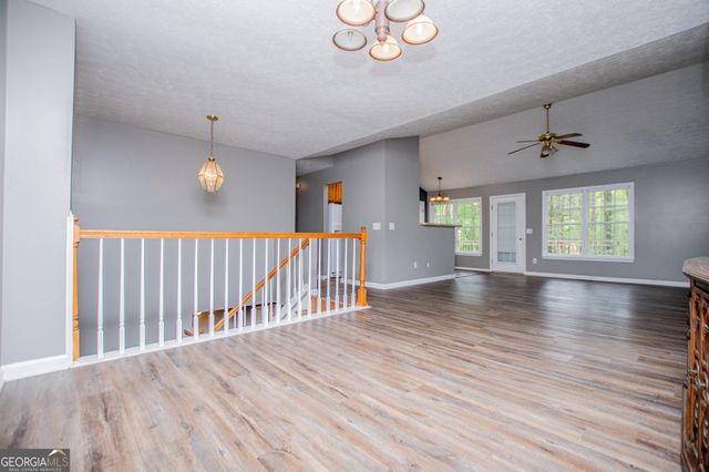 44 Greystone Lane NW, Cartersville, GA 30121