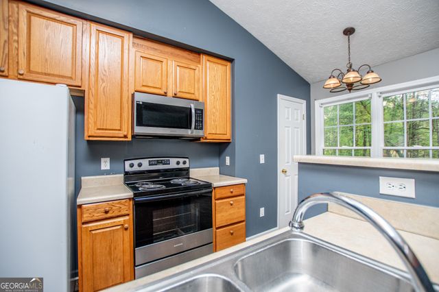 44 Greystone Lane NW, Cartersville, GA 30121
