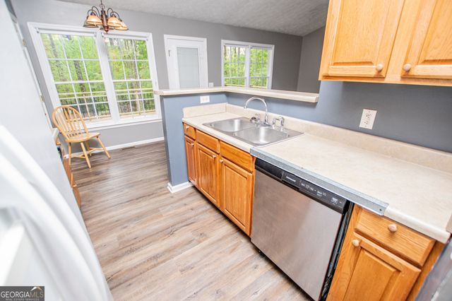 44 Greystone Lane NW, Cartersville, GA 30121