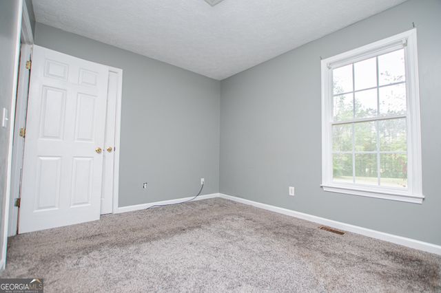 44 Greystone Lane NW, Cartersville, GA 30121