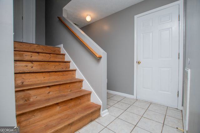 44 Greystone Lane NW, Cartersville, GA 30121