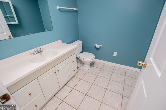 44 Greystone Lane NW, Cartersville, GA 30121