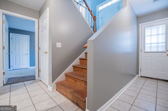 44 Greystone Lane NW, Cartersville, GA 30121