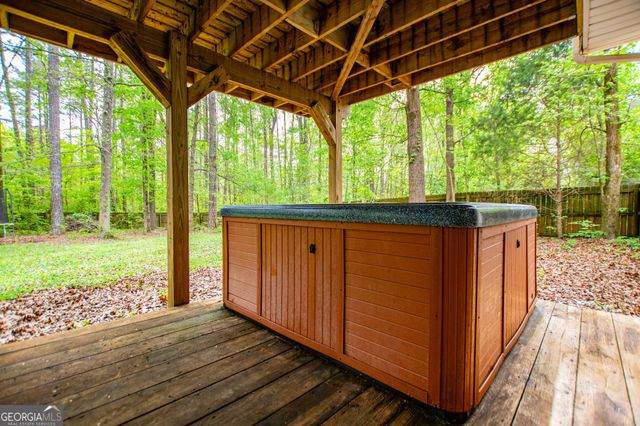 44 Greystone Lane NW, Cartersville, GA 30121