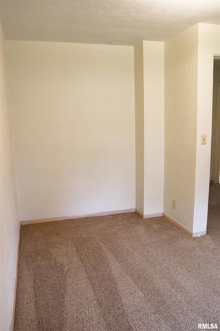 410 WILSHIRE Drive, Washington, IL 61571