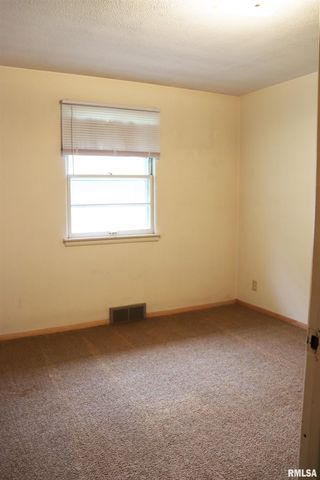 410 WILSHIRE Drive, Washington, IL 61571